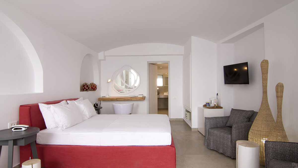 Pure Suite With Private Hot Tub & Caldera View